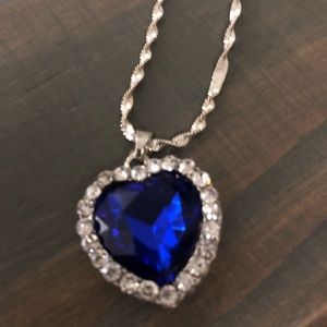 Heart of the Sea stirring silver necklace